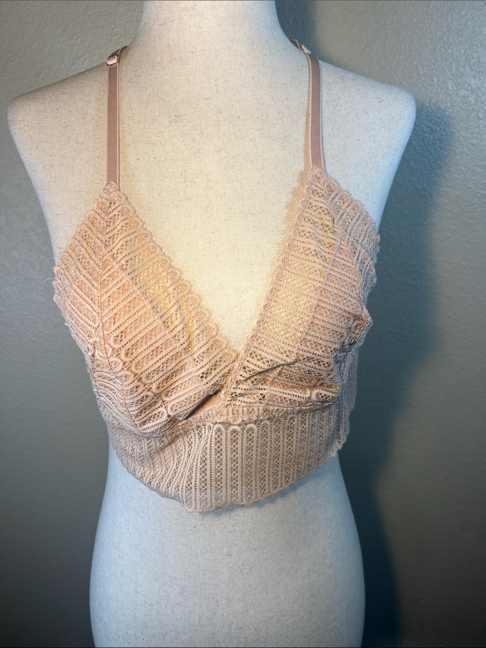 Lace Bralette in Light Blush Pink